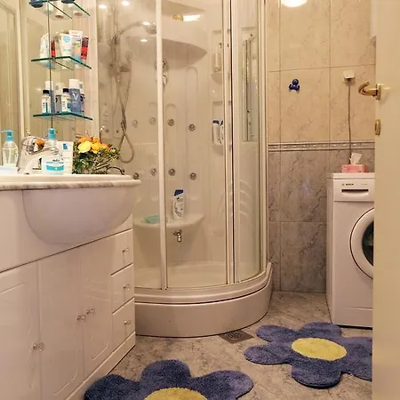 Apartman Apartament *